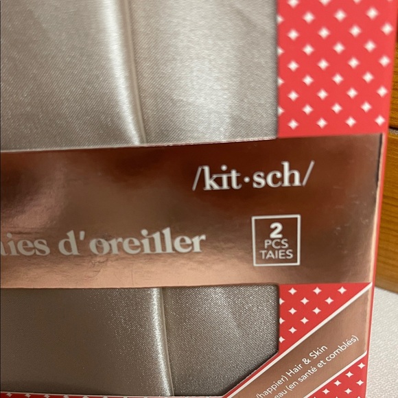 Kitsch Satin Pillowcase Set - Shimmery Silver Taupe - Picture 2 of 15